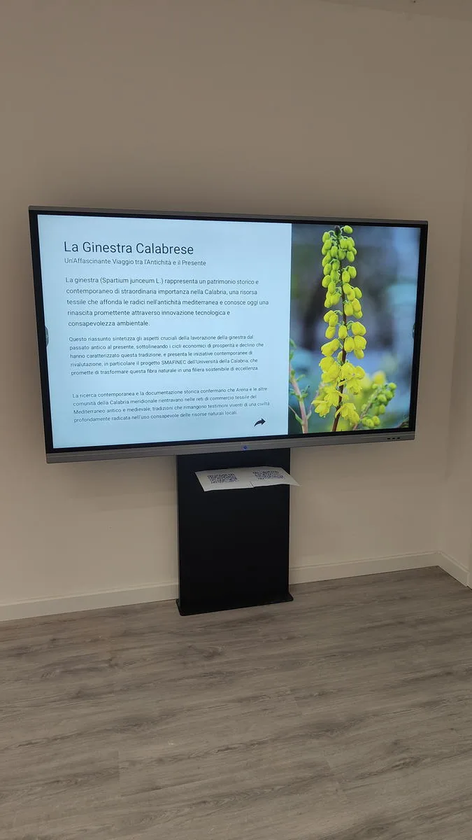 Touch screen con la presentazione sulla Ginestra Calabrese